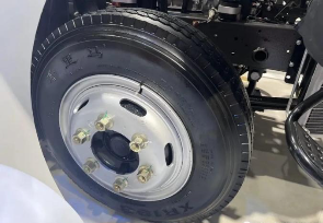 通用股份千里馬輪胎攜手豐田氫能商務車亮相進博會