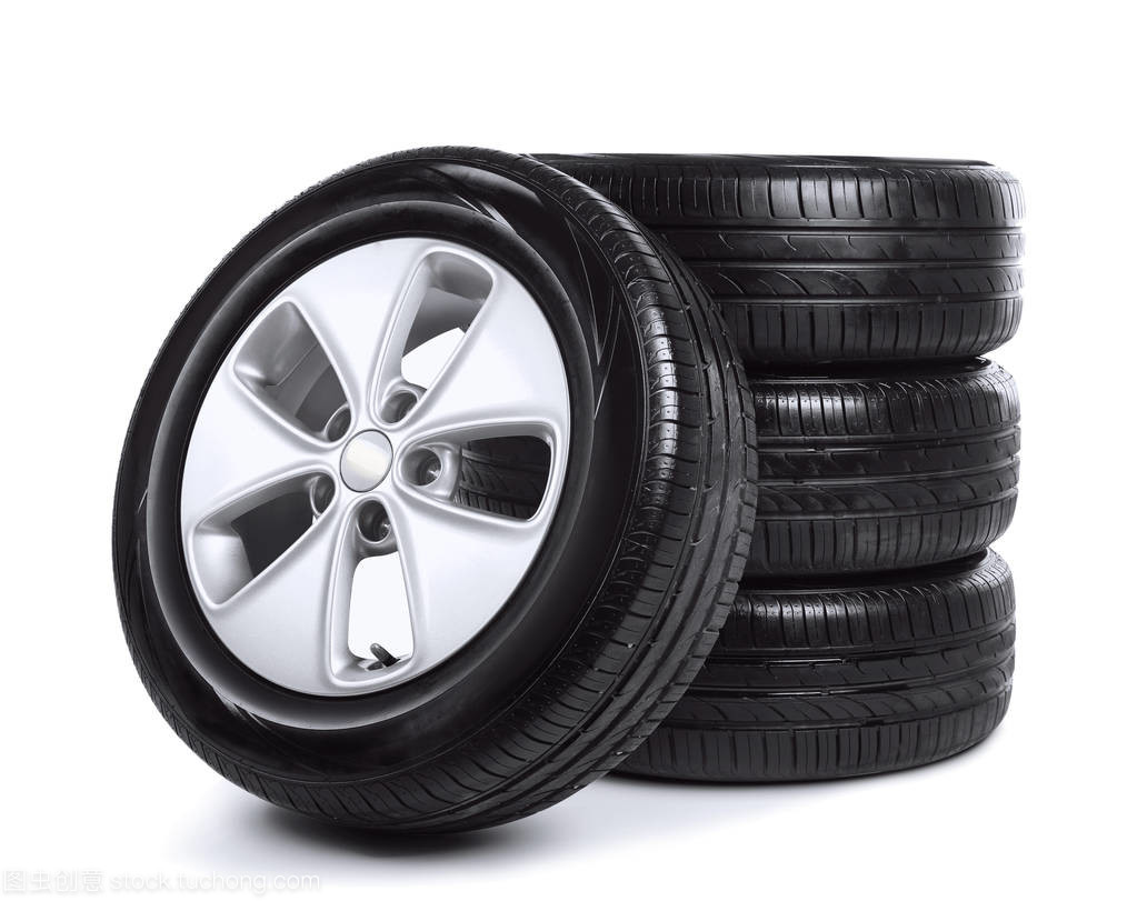 汽車車輪在白色