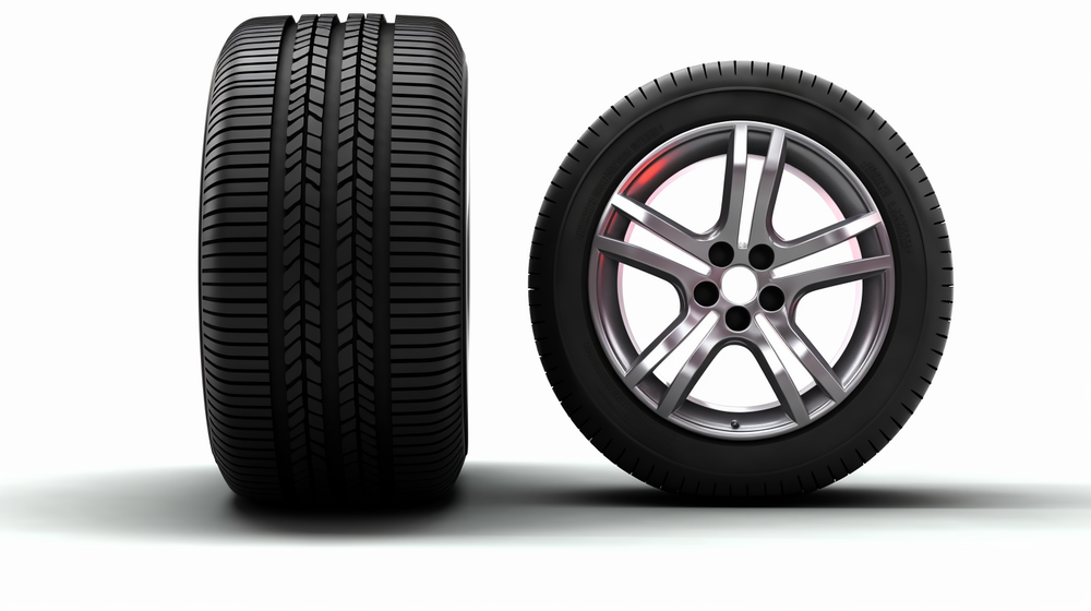 一張汽車輪胎的攝影圖汽車輪胎