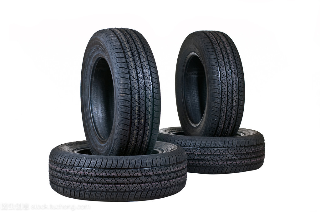 車輪扳手 汽車輪胎更換的必備工具與使用指南